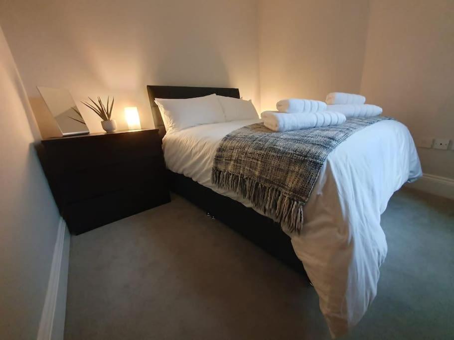 Cosy, Central Apartment 斯基普顿 外观 照片