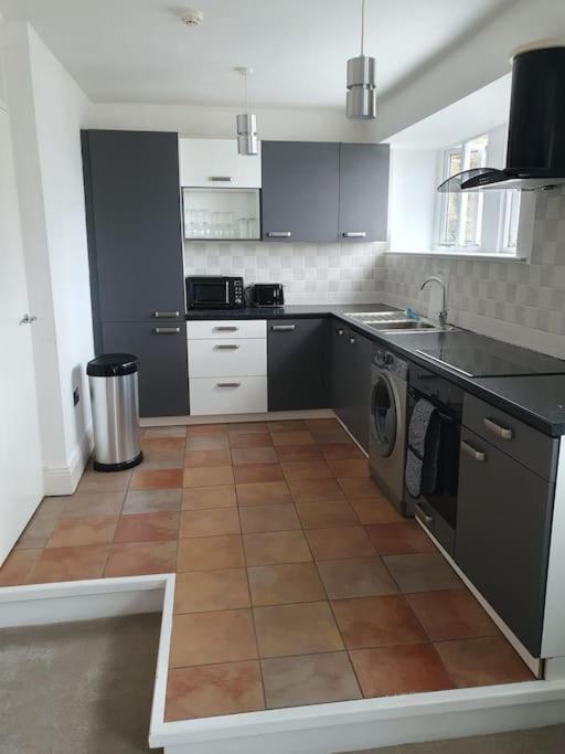 Cosy, Central Apartment 斯基普顿 外观 照片